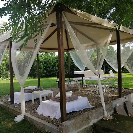 Fattoria Camilla Bed & Breakfast *